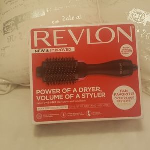 Revlon one-step hair dryer and volumizer